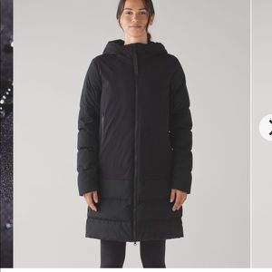 Lululemon Cold as Fluff sub zero parka size 10